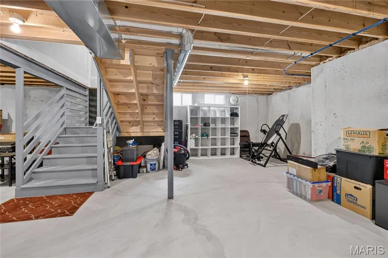 Loads of storage space — 634 Creek Bend Drive, Lake St. Louis, MO 63367