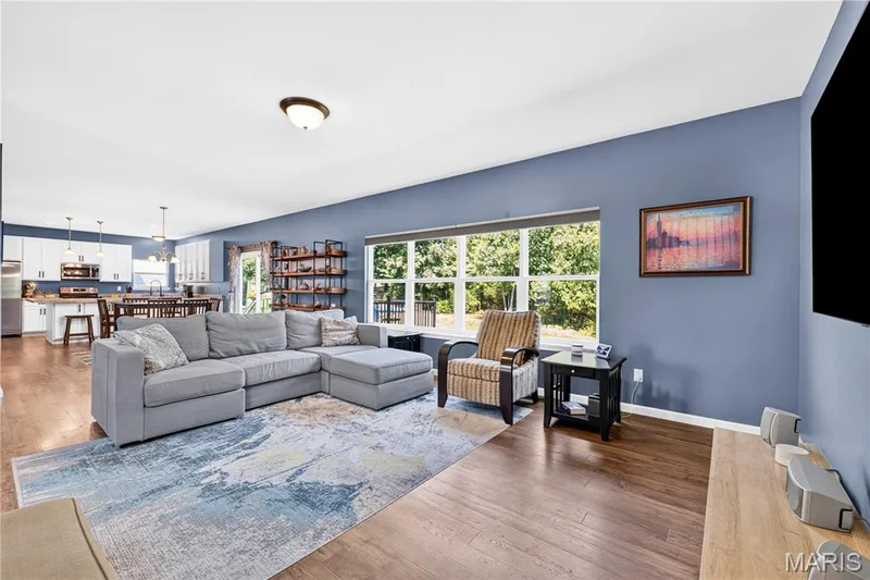 Spacious open floor plan for everyone to relax in — 634 Creek Bend Drive, Lake St. Louis, MO 63367