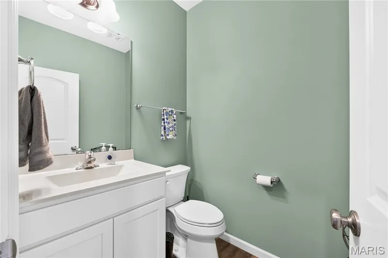 Half bath on the main floor — 634 Creek Bend Drive, Lake St. Louis, MO 63367