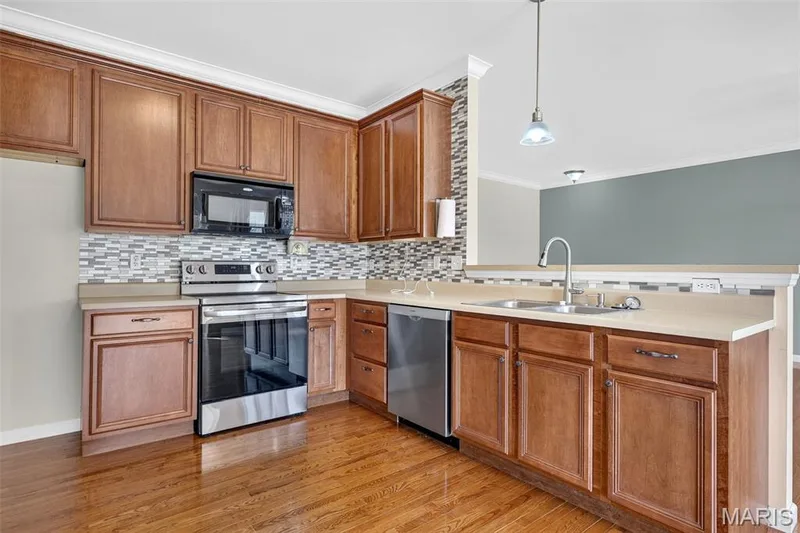 3200 Bentwater Place, St Charles, MO 63301 — listing photo 10 of 72