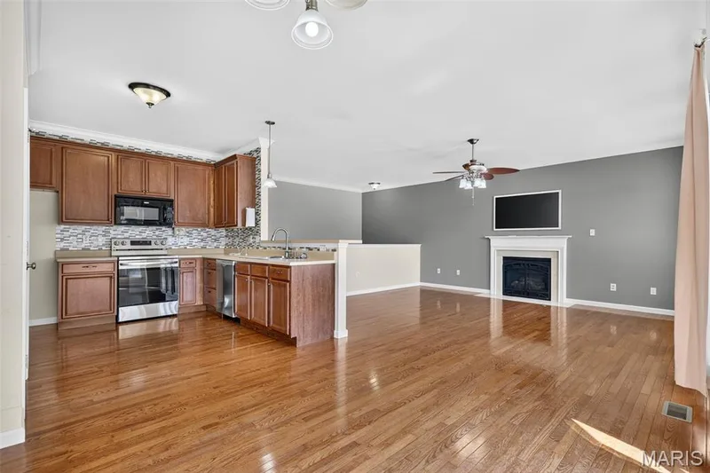3200 Bentwater Place, St Charles, MO 63301 — listing photo 11 of 72