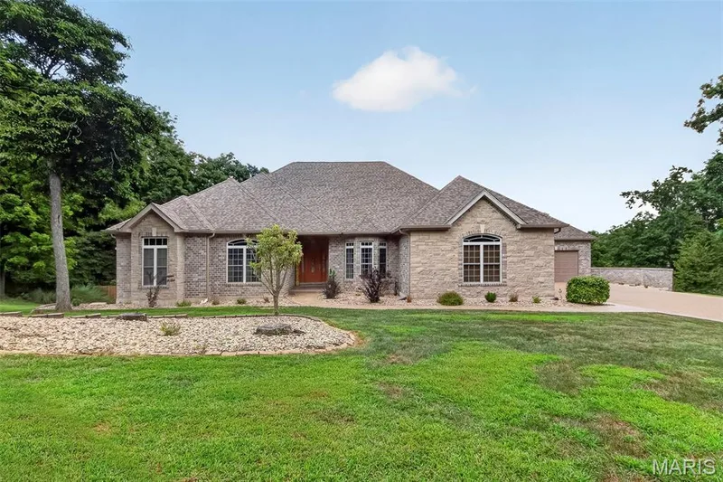 3840 Rooster Ridge Lane, Defiance, MO 63341 — listing photo 3 of 83