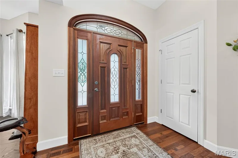3840 Rooster Ridge Lane, Defiance, MO 63341 — listing photo 11 of 83