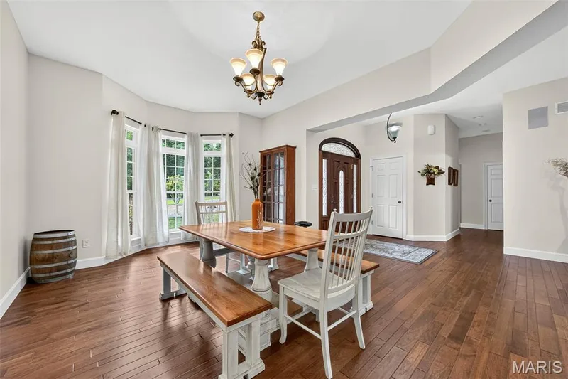 3840 Rooster Ridge Lane, Defiance, MO 63341 — listing photo 16 of 83
