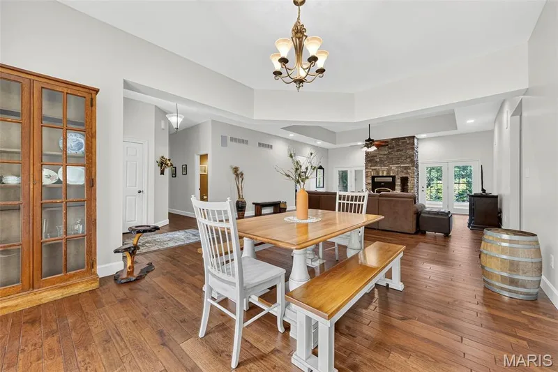 3840 Rooster Ridge Lane, Defiance, MO 63341 — listing photo 18 of 83