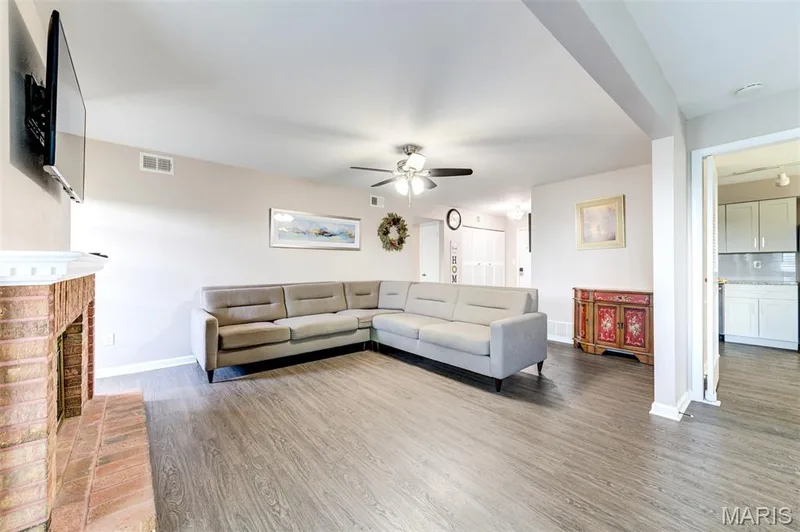 14471 Bantry Lane #2, Chesterfield, MO 63017 — listing photo 8 of 38