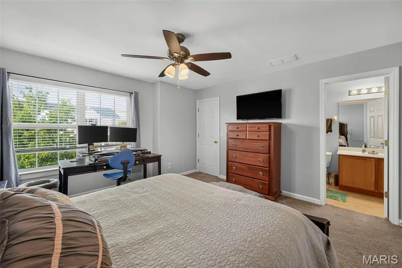 425 Wild Oak Drive, O'Fallon, MO 63368 — listing photo 18 of 33