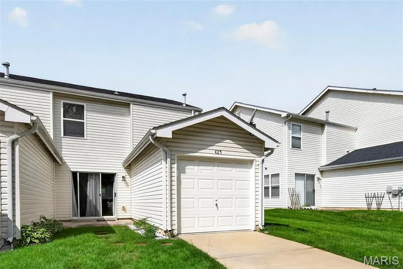 425 Wild Oak Drive, O'Fallon, MO 63368 — listing photo 24 of 33