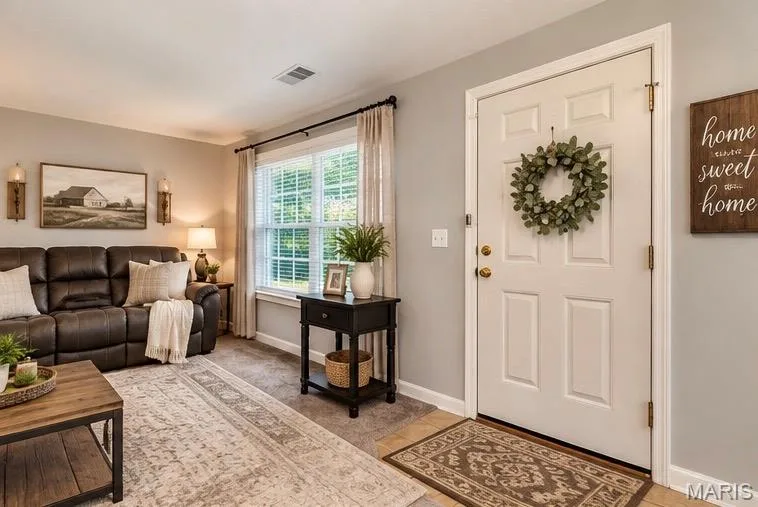 425 Wild Oak Drive, O'Fallon, MO 63368 — listing photo 3 of 33
