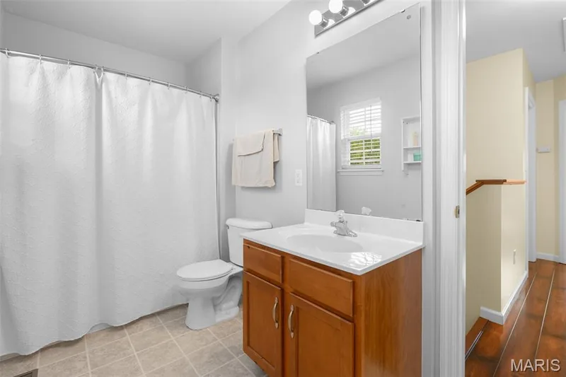 Full bathroom — 166 Brushy Brook Drive, O'Fallon, MO 63366