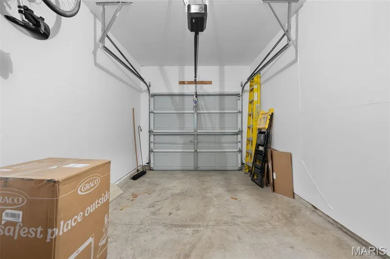 Oversized one car garage — 166 Brushy Brook Drive, O'Fallon, MO 63366