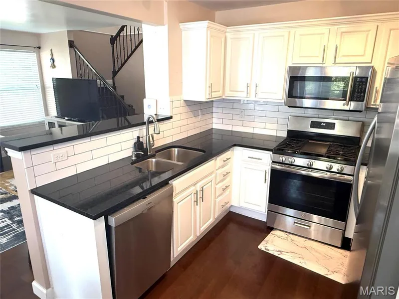 594 Timber Creek Trail, O'Fallon, MO 63368 — listing photo 5 of 29