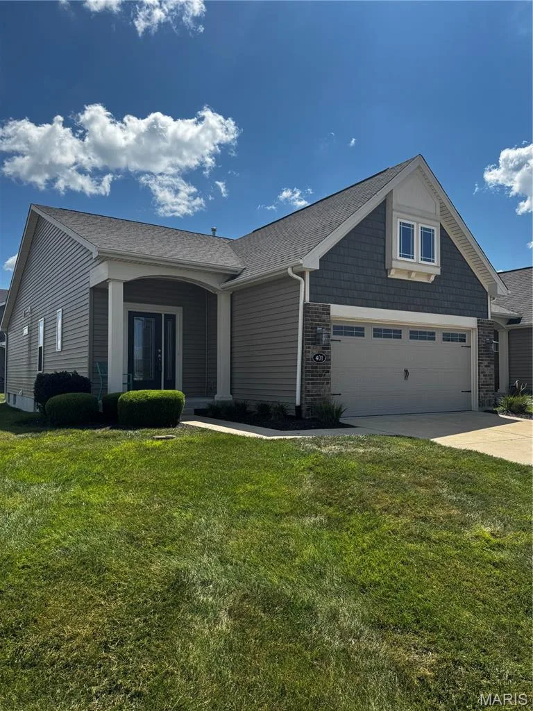 401 Copperfield Court, St Charles, MO — listing photo 1