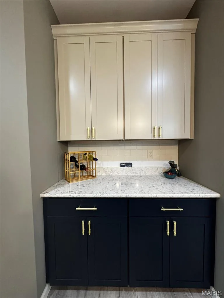 401 Copperfield Court, St Charles, MO 63301 — listing photo 4 of 37