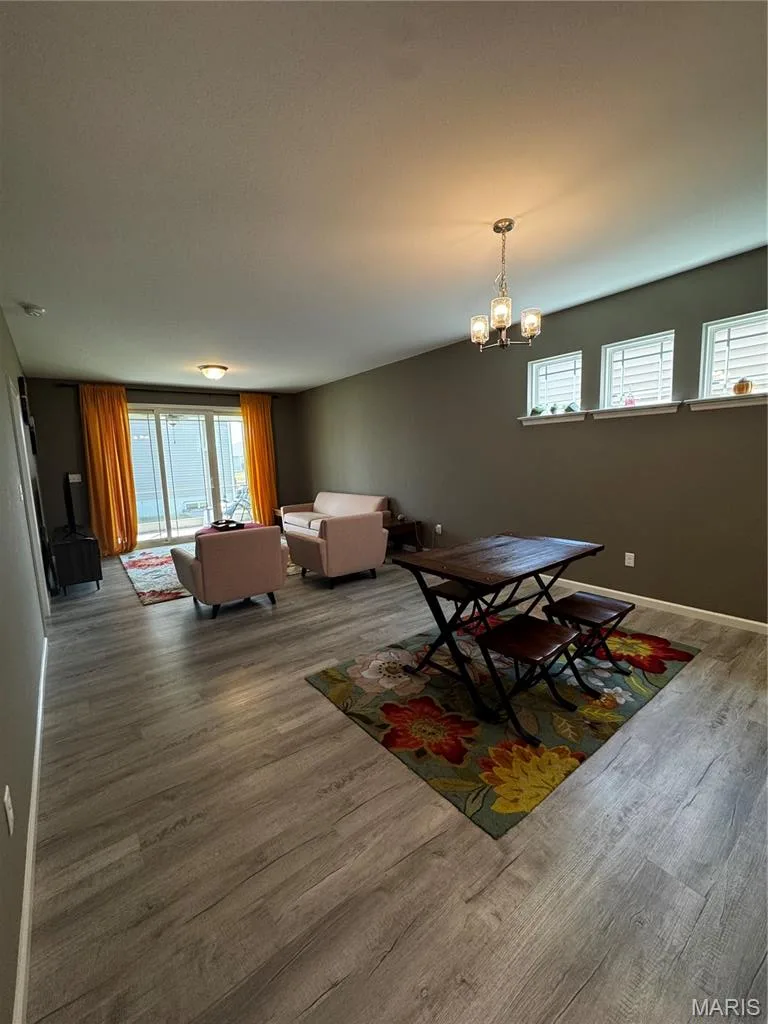 401 Copperfield Court, St Charles, MO 63301 — listing photo 10 of 37