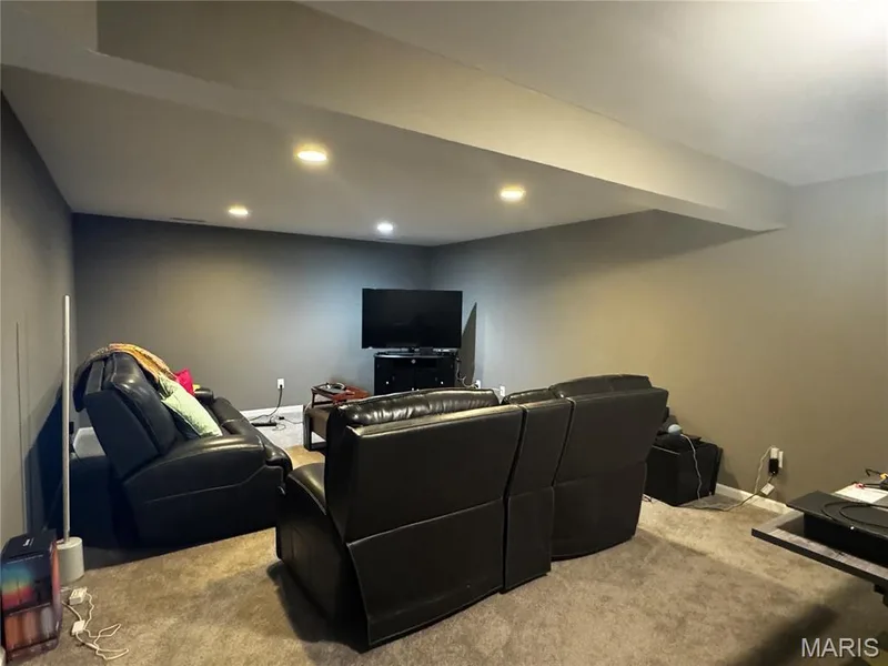 401 Copperfield Court, St Charles, MO 63301 — listing photo 25 of 37
