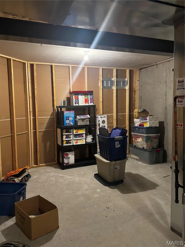 Additional content — 401 Copperfield Court, St Charles, MO 63301