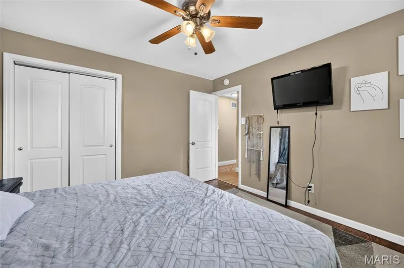 1316 Clearview Drive, St Charles, MO 63303 — listing photo 10 of 37