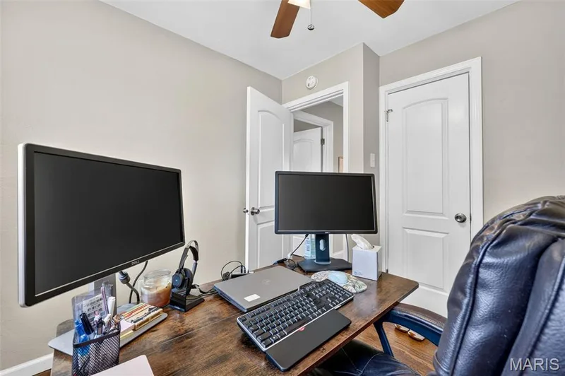1316 Clearview Drive, St Charles, MO 63303 — listing photo 12 of 37