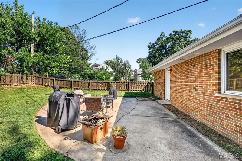 1316 Clearview Drive, St Charles, MO 63303 — listing photo 35 of 37