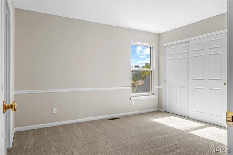 1015 Nooning Tree Drive, Chesterfield, MO 63017 — listing photo 30 of 45
