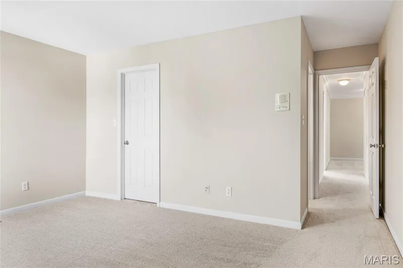 1015 Nooning Tree Drive, Chesterfield, MO 63017 — listing photo 36 of 45