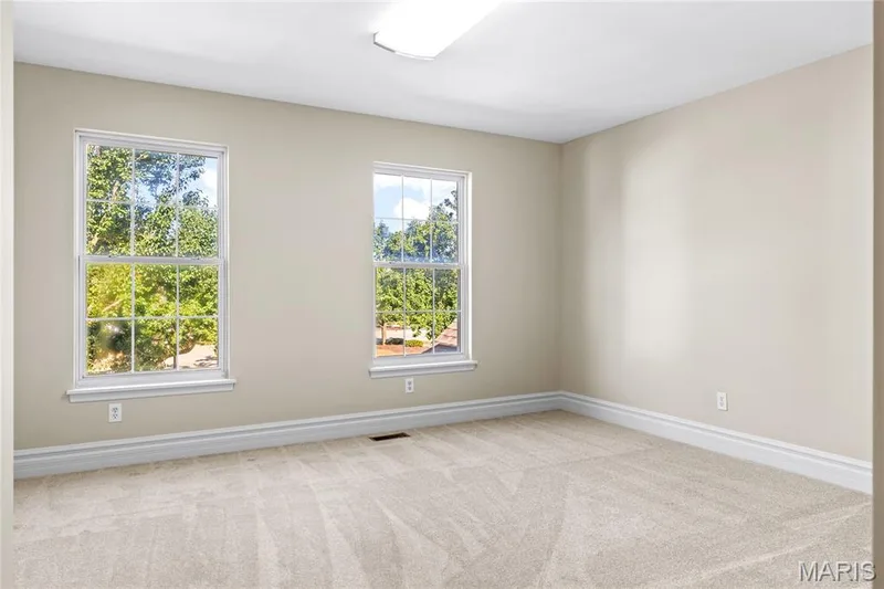 1015 Nooning Tree Drive, Chesterfield, MO 63017 — listing photo 37 of 45