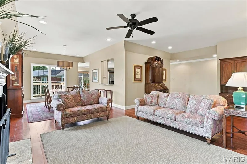 Recessed lighting throughout — 208 Ambridge Court #303, Chesterfield, MO 63017