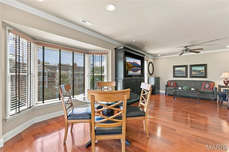 Sunny Breakfast Room — 208 Ambridge Court #303, Chesterfield, MO 63017
