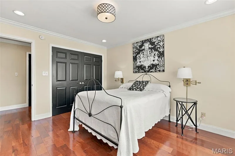 208 Ambridge Court #303, Chesterfield, MO 63017 — listing photo 28 of 44