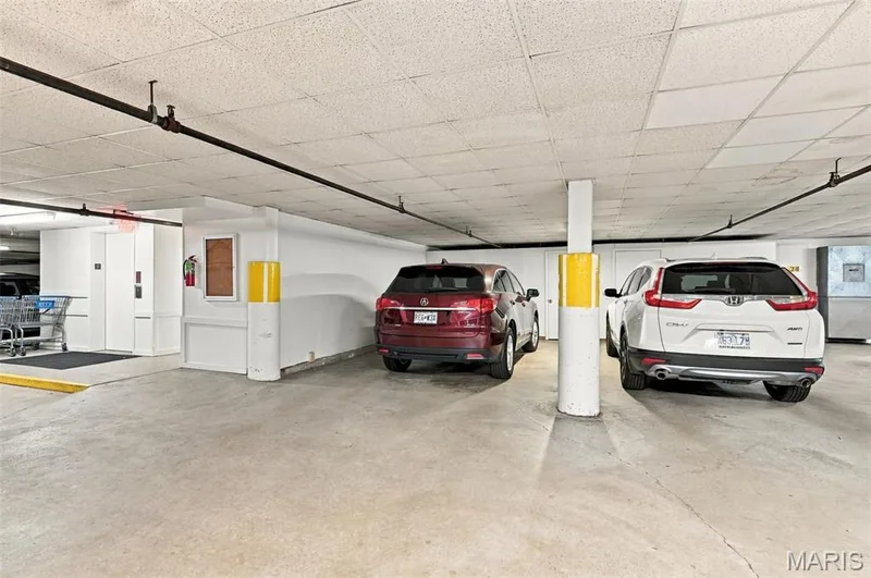 Second storage room in garage and 2 assigned parking spaces-Prime location near elevator. — 208 Ambridge Court #303, Chesterfield, MO 63017
