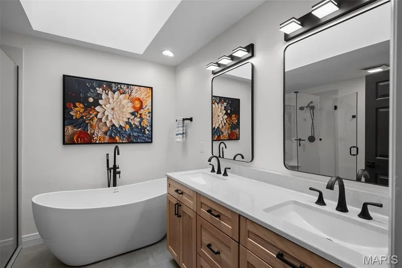 14141 Baywood Villages Drive, Chesterfield, MO 63017 — listing photo 21 of 46
