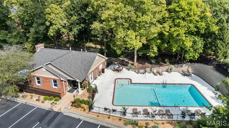 14141 Baywood Villages Drive, Chesterfield, MO 63017 — listing photo 42 of 46