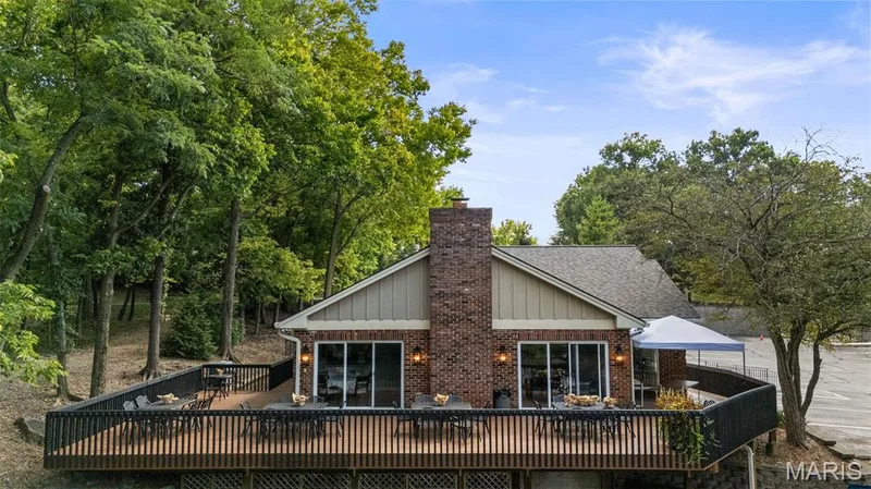 14141 Baywood Villages Drive, Chesterfield, MO 63017 — listing photo 43 of 46