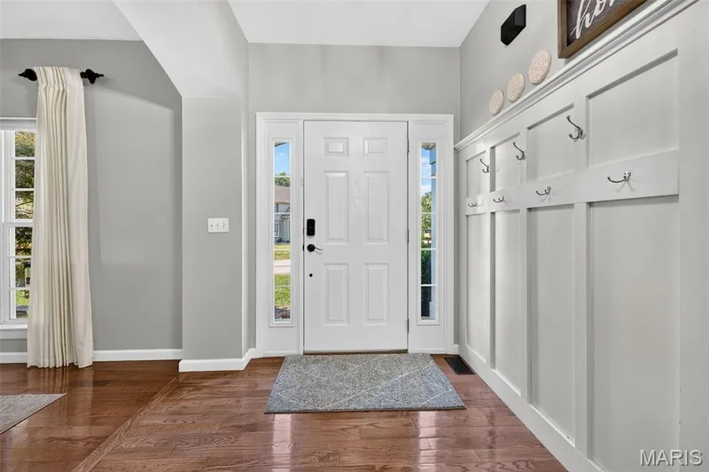 522 Ironwood Drive, O'Fallon, MO 63368 — listing photo 3 of 79
