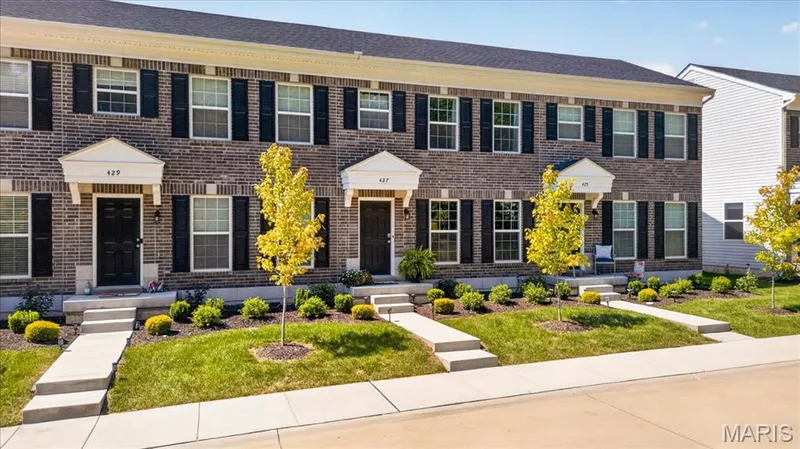 427 Sunset Hollow Drive, Wentzville, MO 63385 — listing photo 31 of 42