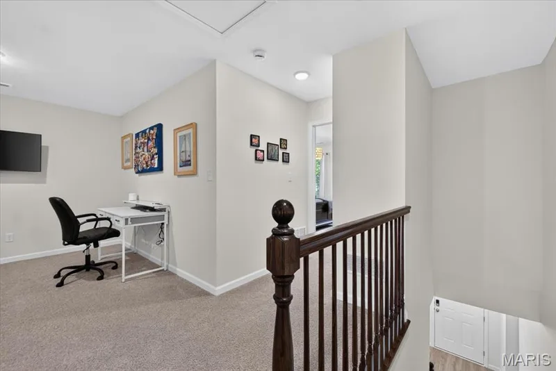 427 Sunset Hollow Drive, Wentzville, MO 63385 — listing photo 15 of 42