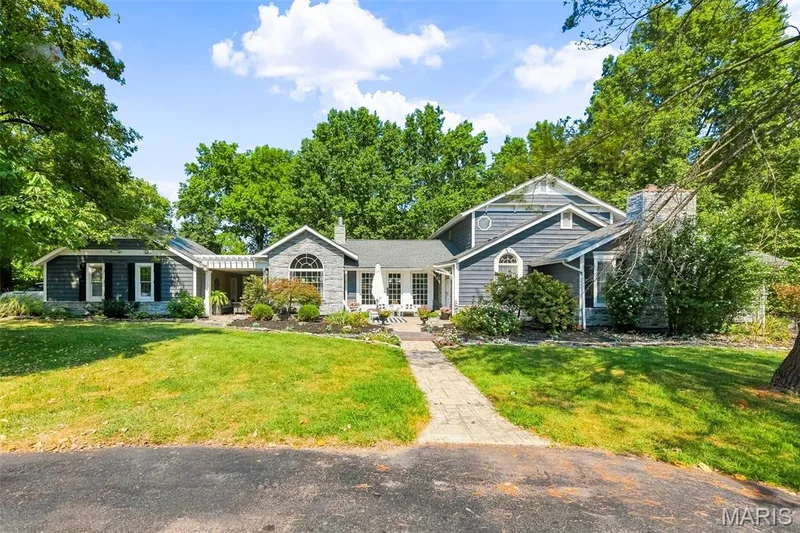 6020 Lafayette Drive, Weldon Spring, MO 63304 — listing photo 2 of 89