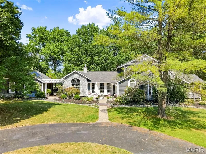 6020 Lafayette Drive, Weldon Spring, MO 63304 — listing photo 7 of 89