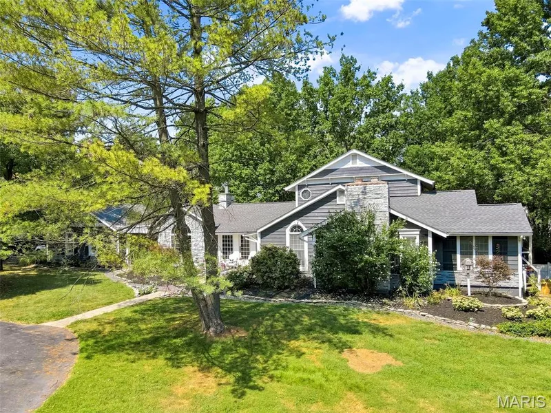 6020 Lafayette Drive, Weldon Spring, MO 63304 — listing photo 8 of 89