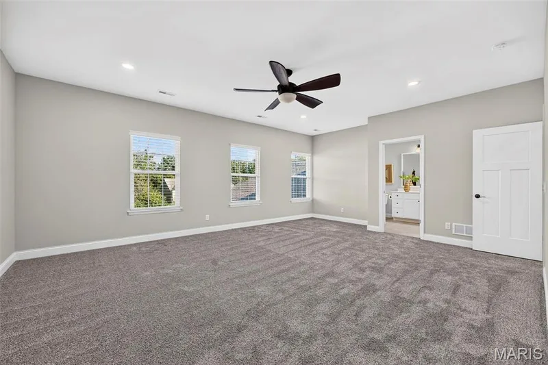 Bedroom #3 - 2nd Floor Private En-Suite with walk-in closet & Remodeled bathroom — 305 Crescent Oak Court, New Melle, MO 63385