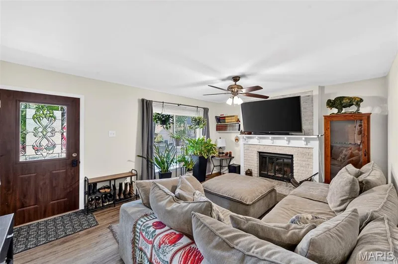 15 Cherrywood Court, St Peters, MO 63376 — listing photo 4 of 22