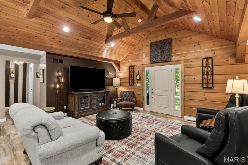 10302 Dellwood Court, Foristell, MO 63348 — listing photo 6 of 37
