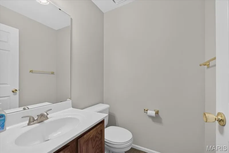 5 Revolutionary Way Court, O'Fallon, MO 63366 — listing photo 12 of 36