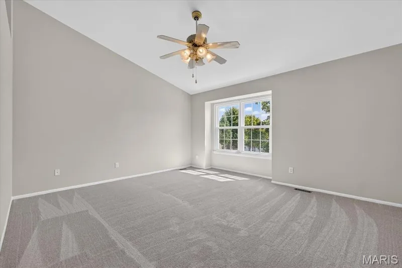 5 Revolutionary Way Court, O'Fallon, MO 63366 — listing photo 14 of 36