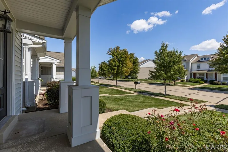 212 Countryshire Drive, Lake St. Louis, MO 63367 — listing photo 9 of 41