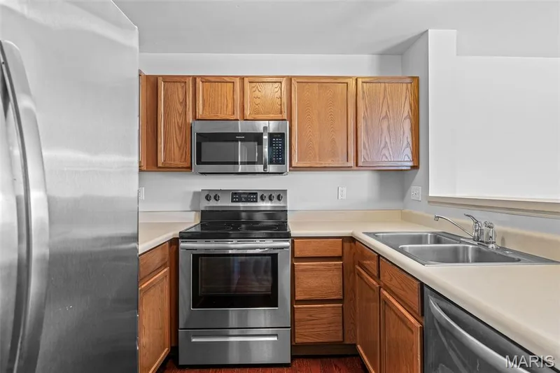 212 Countryshire Drive, Lake St. Louis, MO 63367 — listing photo 19 of 41