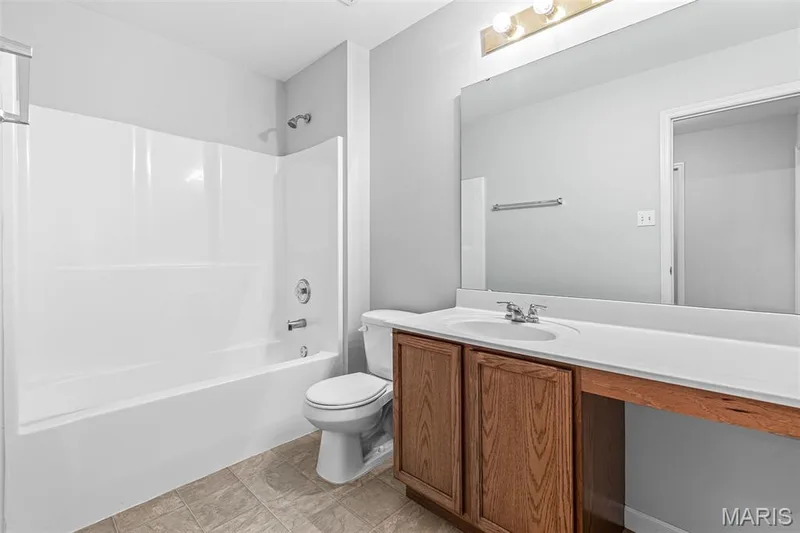 212 Countryshire Drive, Lake St. Louis, MO 63367 — listing photo 28 of 41