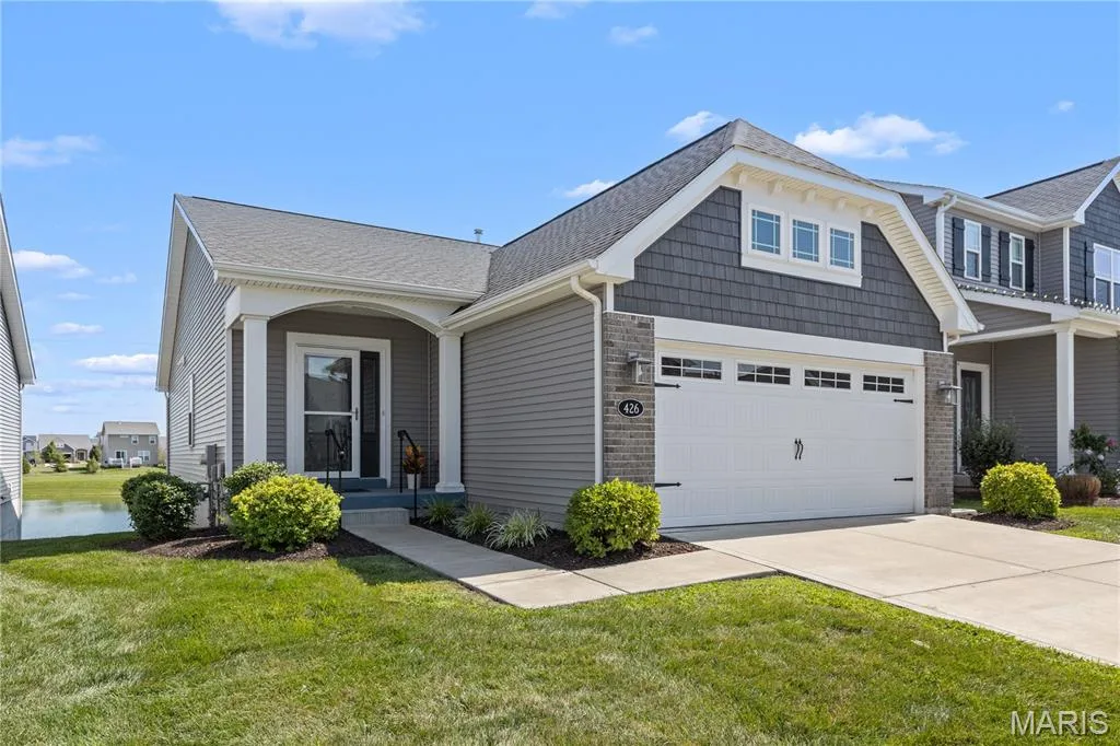 426 Summer Glen Lane, St Charles, MO 63301 — listing photo 1 of 24
