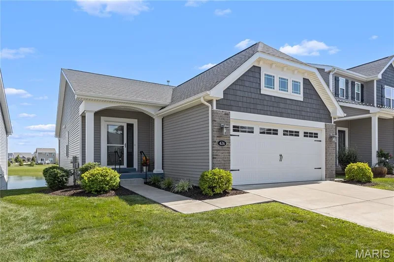 426 Summer Glen Lane, St Charles, MO — listing photo 1